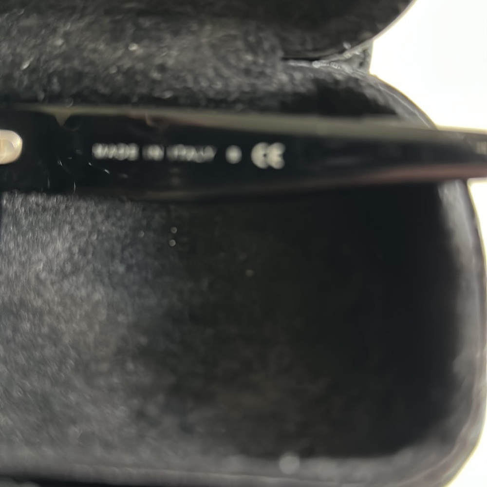 CHANEL Sunglasses - Picture 6 of 6